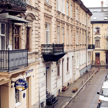 Apartments Near Potocki Palace Lviv Eksteriør bilde